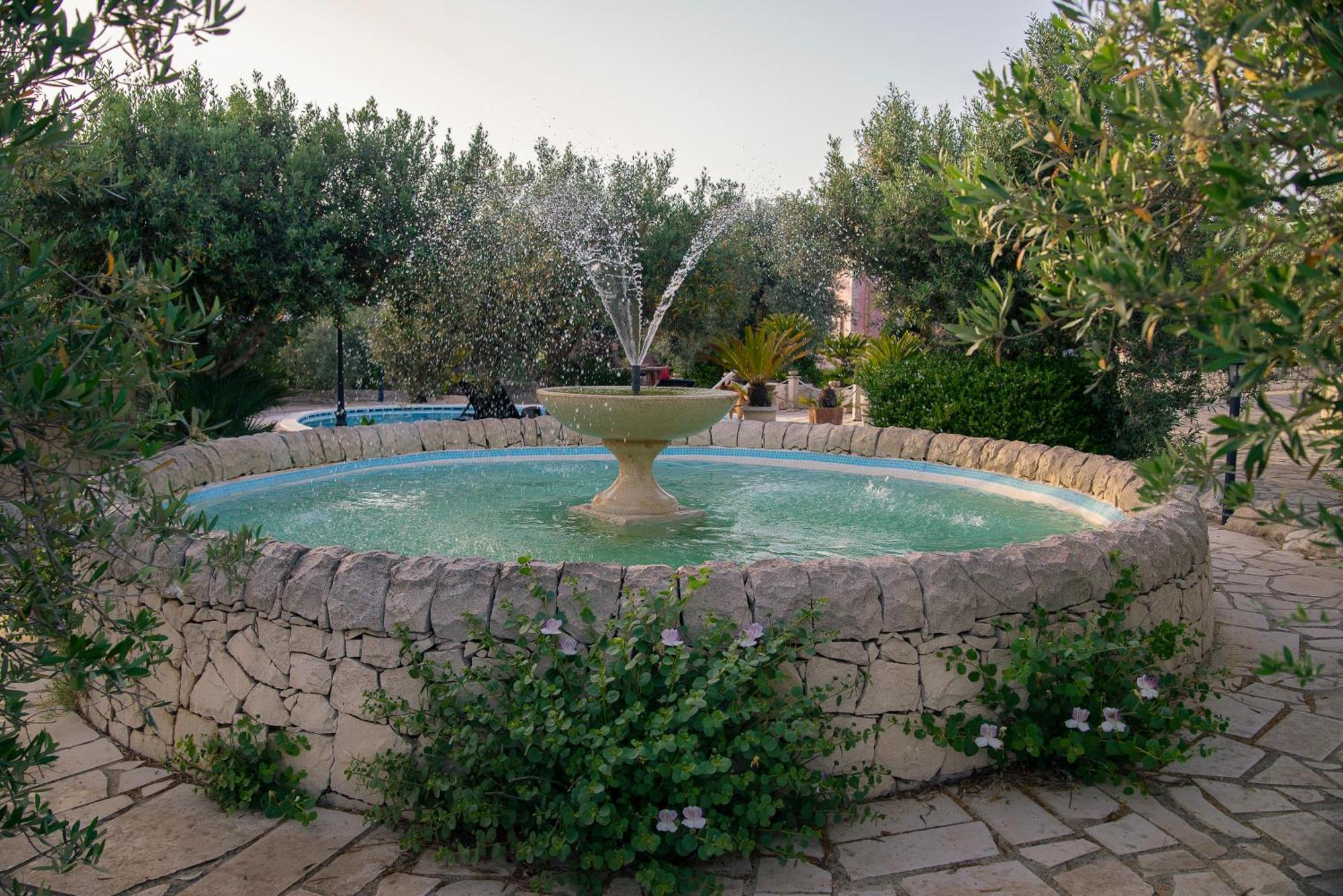 Dependance In Villa Con Piscina 拉古萨 外观 照片