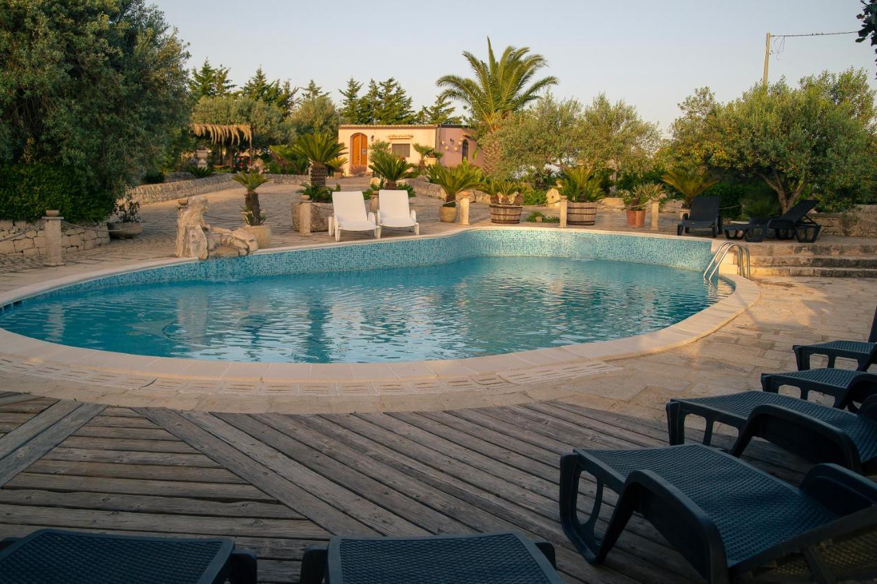 Dependance In Villa Con Piscina 拉古萨 外观 照片