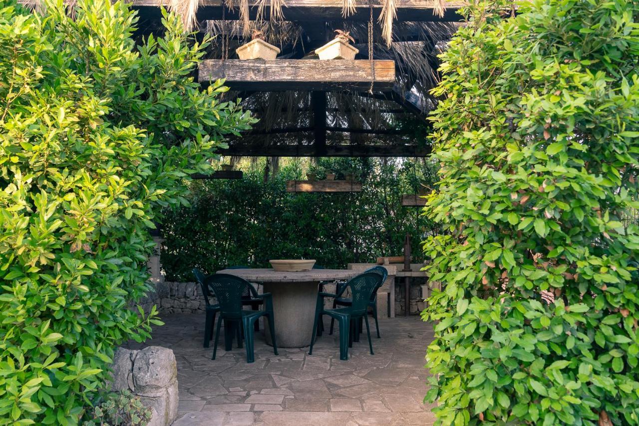 Dependance In Villa Con Piscina 拉古萨 外观 照片