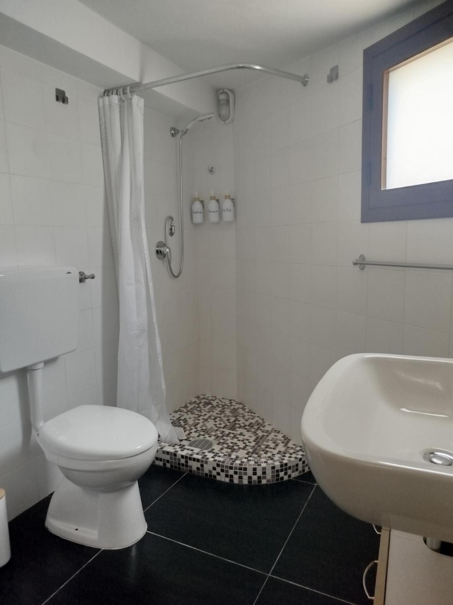 Dependance In Villa Con Piscina 拉古萨 外观 照片